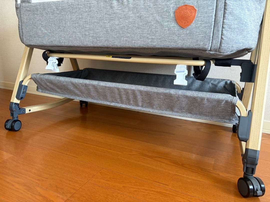 HZDMJ ベビーベッド　グレー　折りたたみ　キャスター付き　高さ調整可能