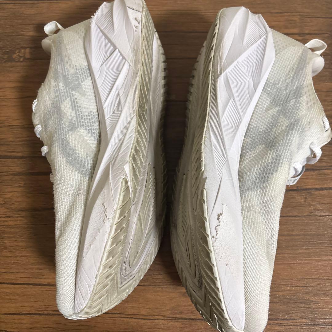 ASICS ランニングシューズ ホワイト ノヴァブラスト5 26.5