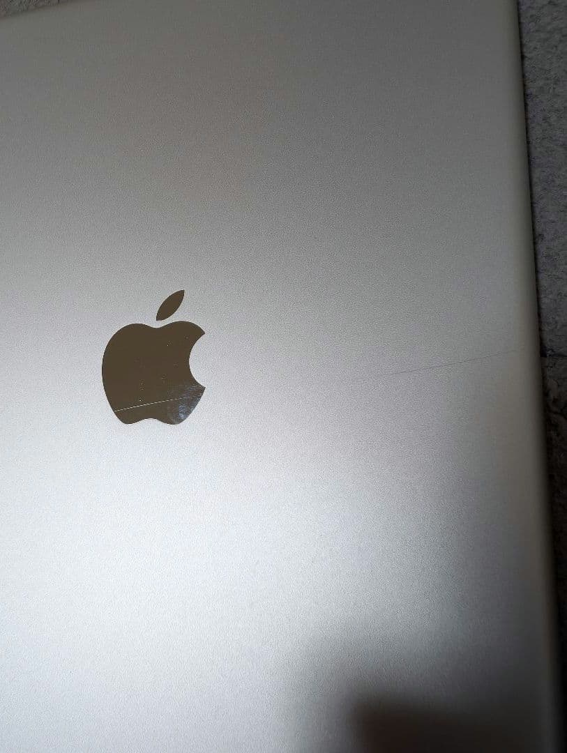 iPad第7世代 32GB シルバー Wi-Fiモデル