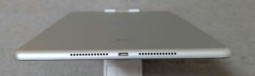 iPad第7世代 32GB シルバー Wi-Fiモデル