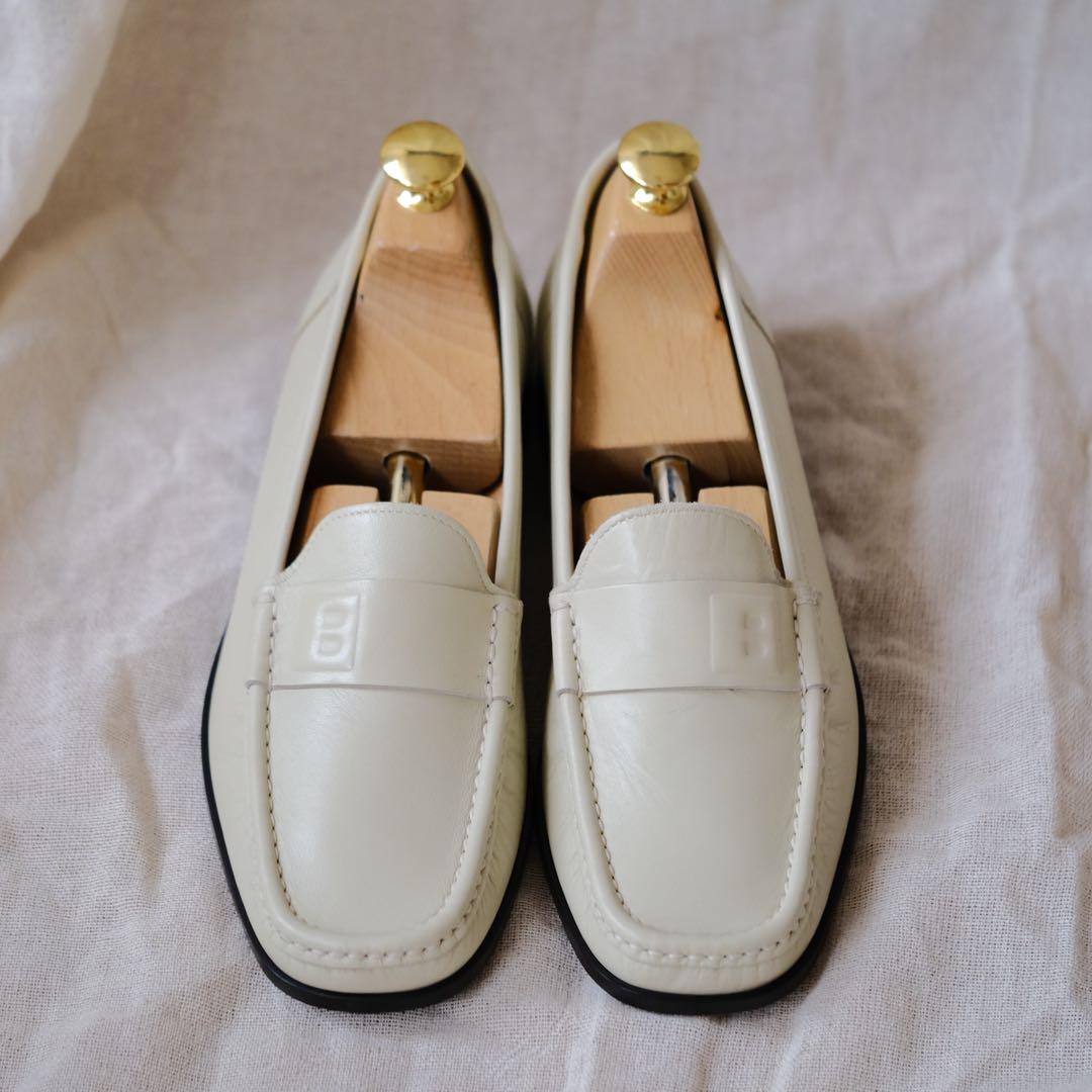 極美品BALLYバリーロゴアイボリーカーフスクエアローファー38EU/75US
