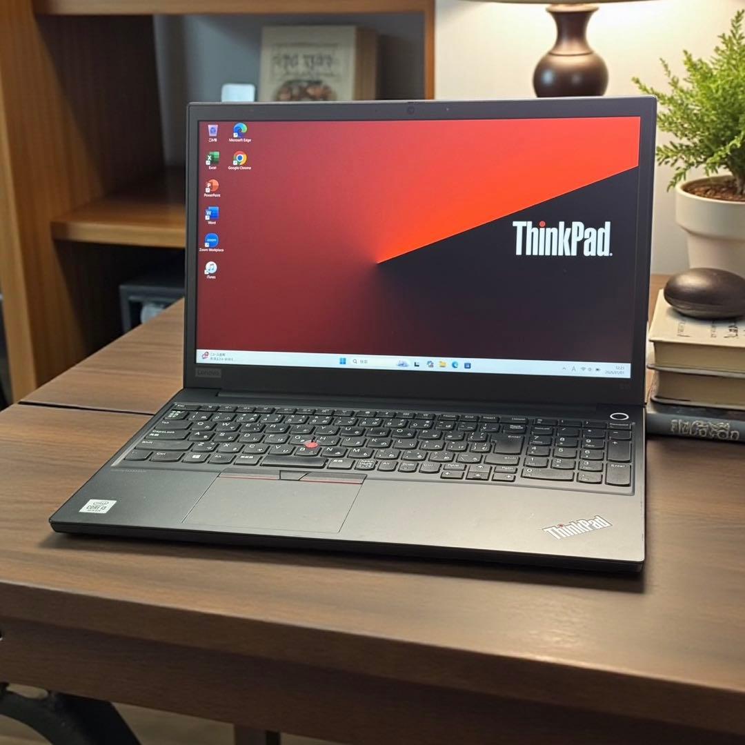 美品 Lenovoノートパソコン 10世代 32GB 新品NVMe 11pro