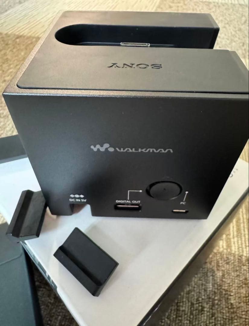 超美品 未使用 SONY BCR-NWH10 Walkman専用クレードル