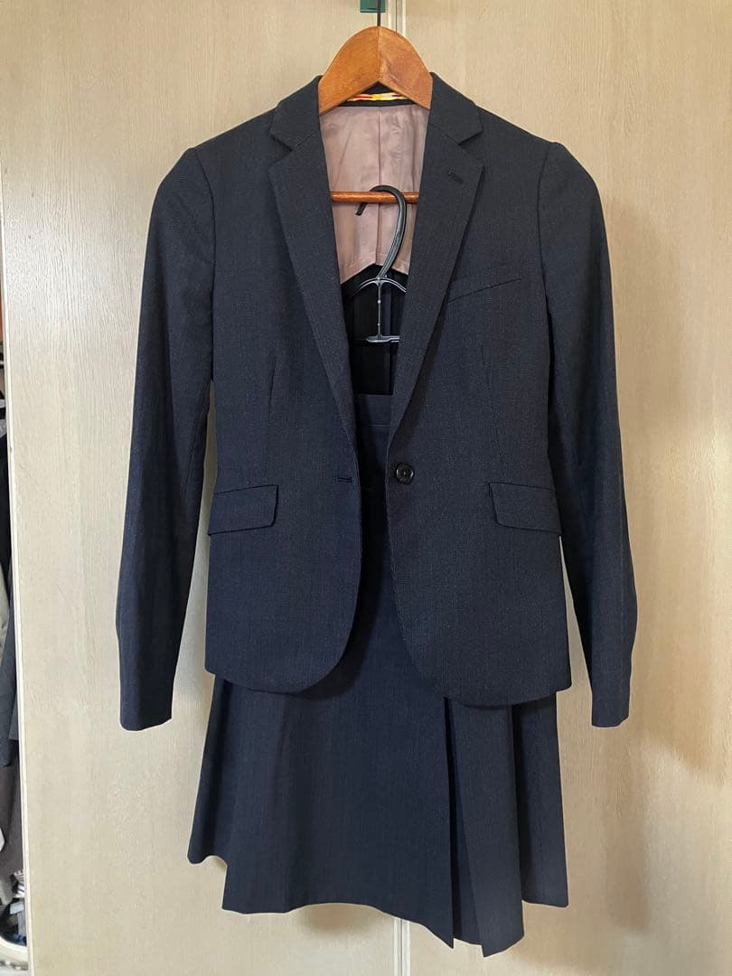 美品ORIHICARHYMウォッシャブルスーツジャケットスカートネイビー5号SS