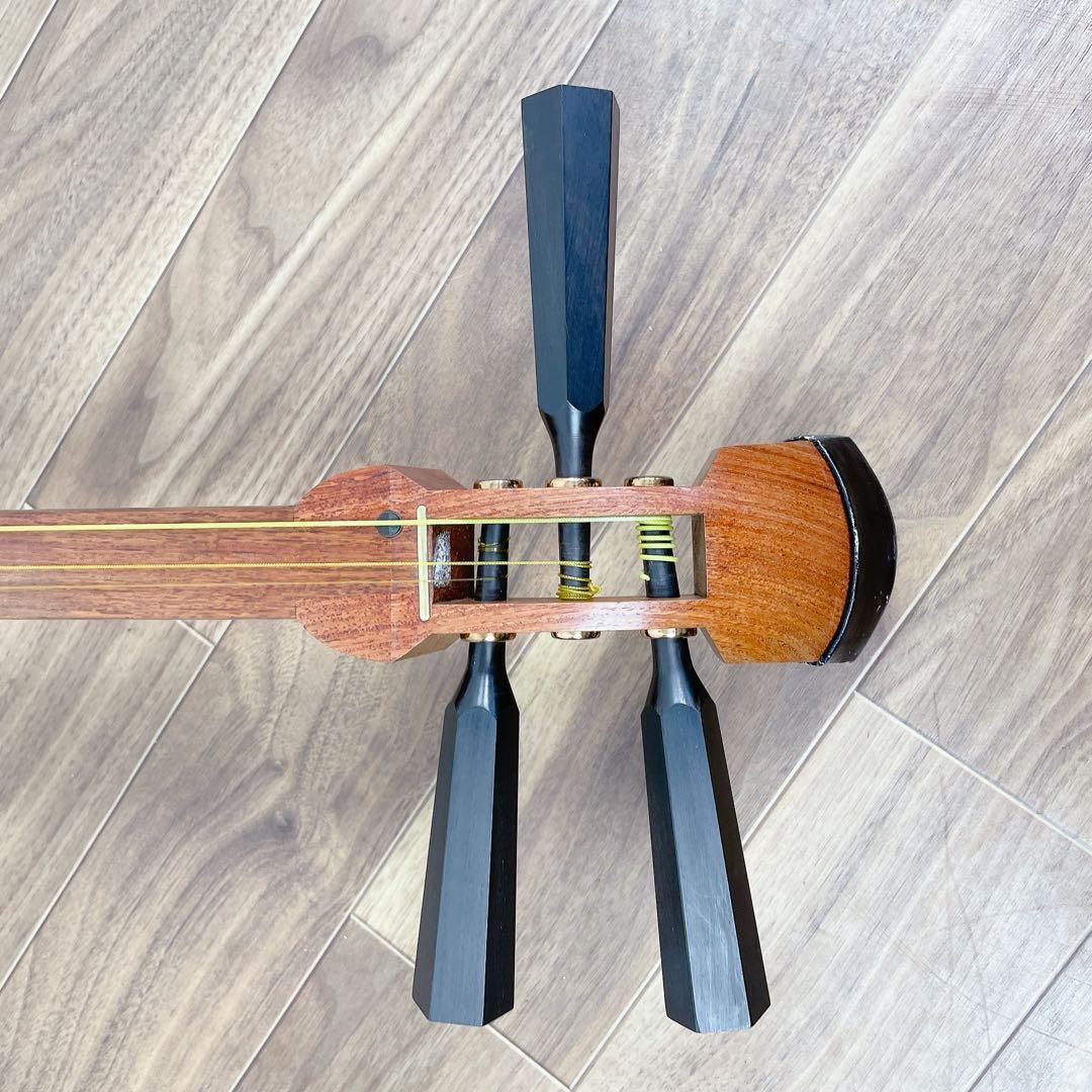 津軽三味線 花梨 太棹 丸打胴 平溝 和楽器