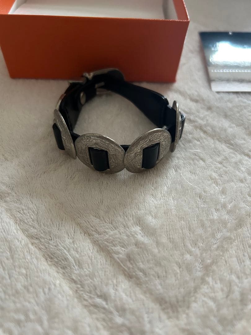 TOGA PULLA コンチョレザーバングル TP21-AK270