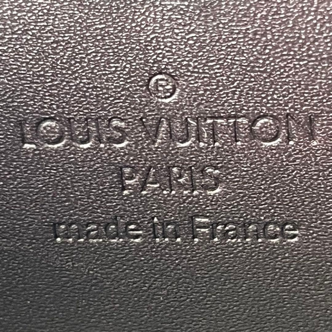 【極美品】 ルイヴィトン ヴェルニ アマラント ジッピーウォレット M93522