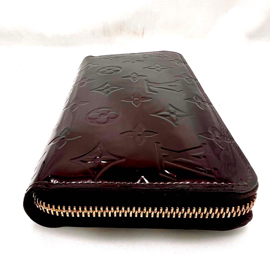 【極美品】 ルイヴィトン ヴェルニ アマラント ジッピーウォレット M93522