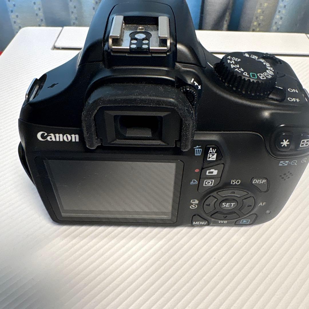 Canon EOS Kiss X50 デジタル一眼レフカメラ