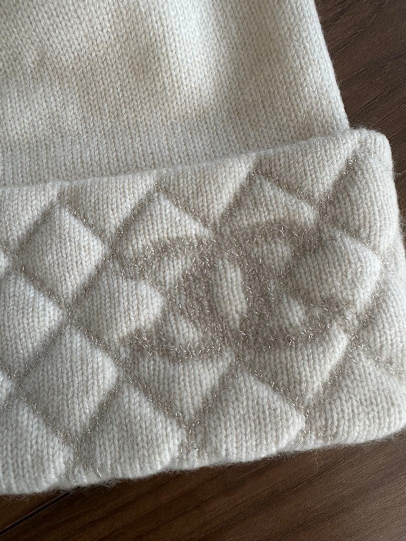 CHANEL ニット帽　白　ホワイト　帽子