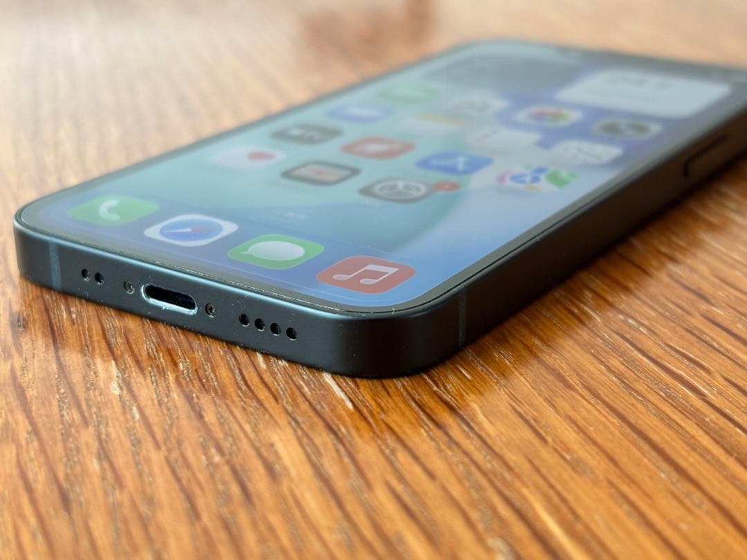 S*l様 iPhone13mini 128GB 完動品 元箱あり 人気のコンパク