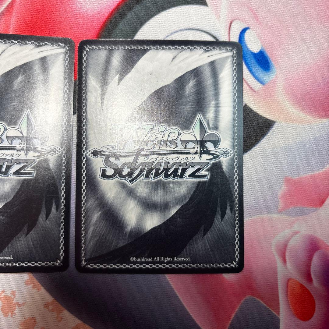 異世界常夏生活　エミリア　銀髪の美少女　エミリア　各一枚　サイン　sp