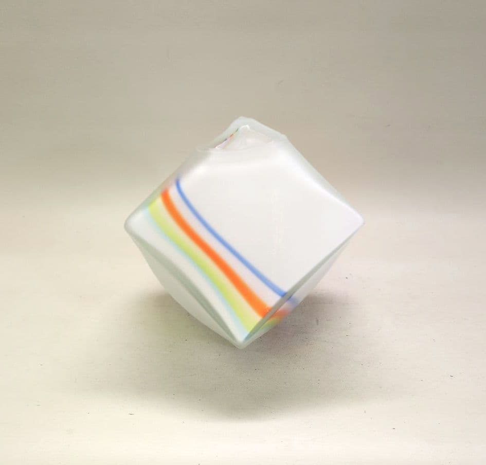 ガラス花器　サイコロ型　池坊好み　池坊花器