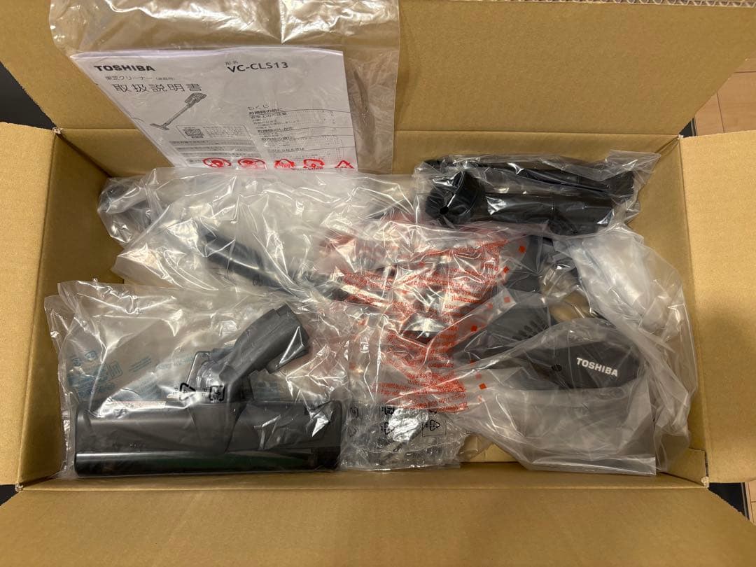 TOSHIBA 東芝 掃除機 コードレスクリーナー VC-CLS13