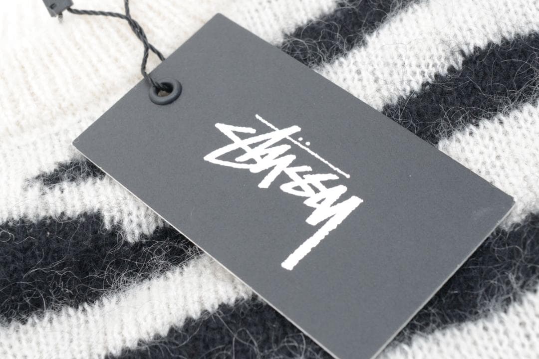 新品・未使用 STUSSY ゼブラ柄ニットセーター ホワイト/ブラック