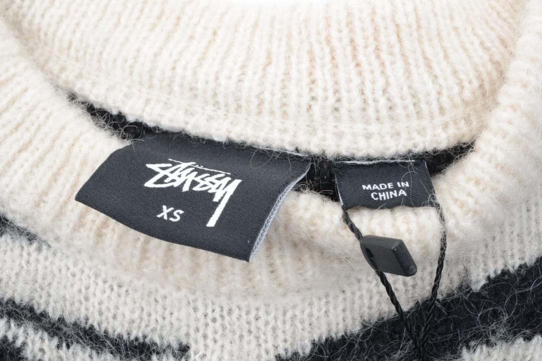 新品・未使用 STUSSY ゼブラ柄ニットセーター ホワイト/ブラック