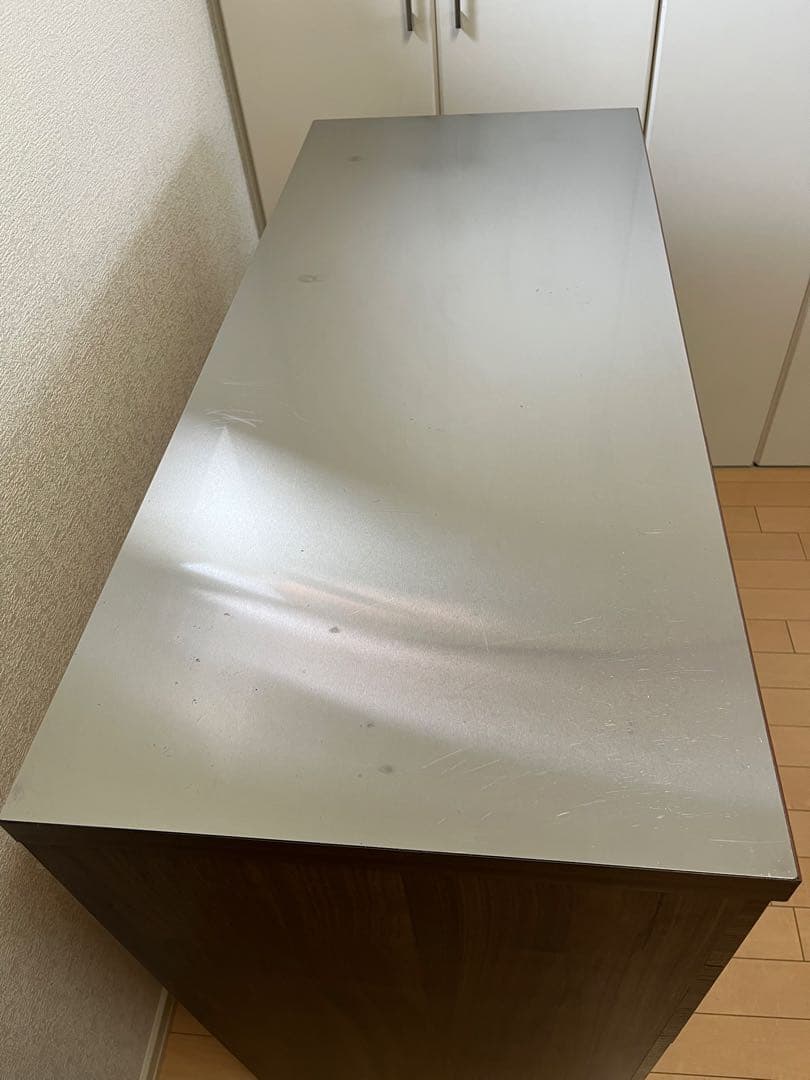 キッチンカウンター食器棚ステンレス天板