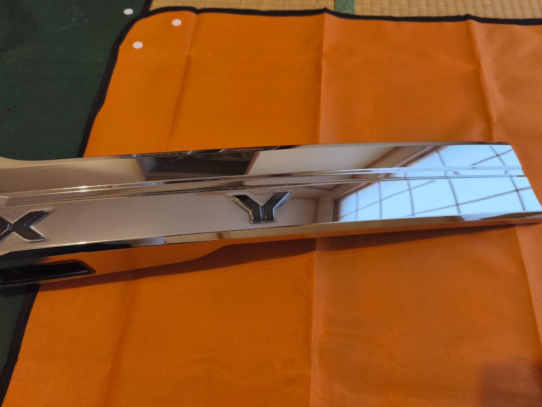 ヴォクシー80 前期 煌2 純正 リヤ バックドア ガーニッシュ