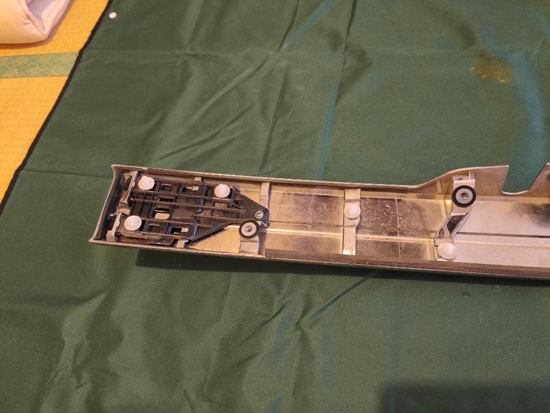 ヴォクシー80 前期 煌2 純正 リヤ バックドア ガーニッシュ