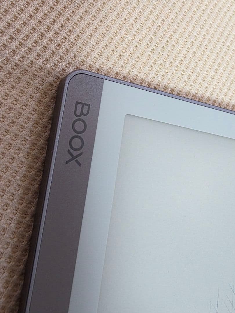 BOOX Leaf（ケース付き）