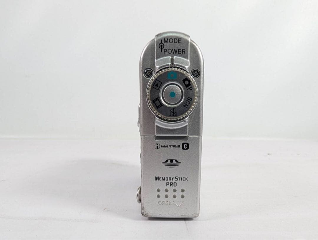 S*H様 【美品】３個セット　デジカメ　ソニー　オリンパス　ニコン　デジタルカメ