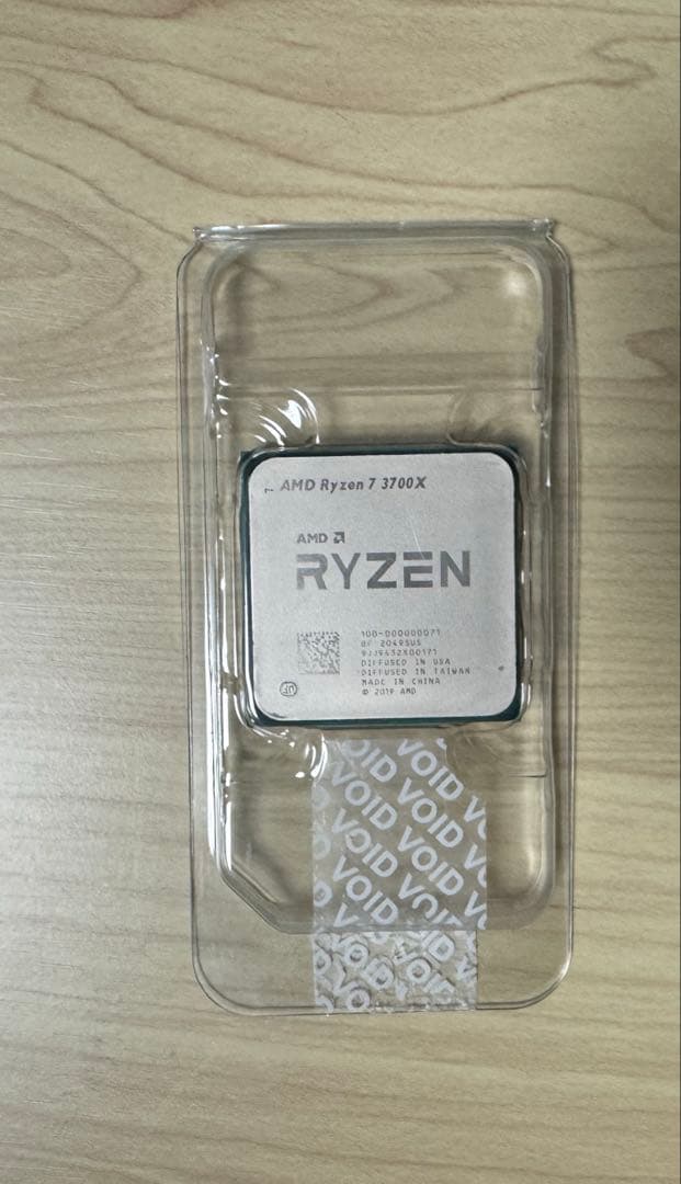 AMD Ryzen 7 3700X (Wraith Prism クーラー付属)