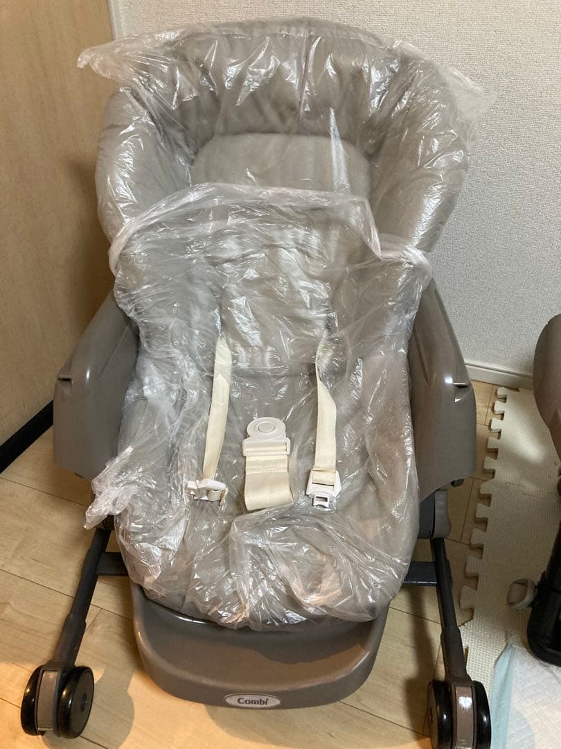 Combiハイローチェア ネムリラ