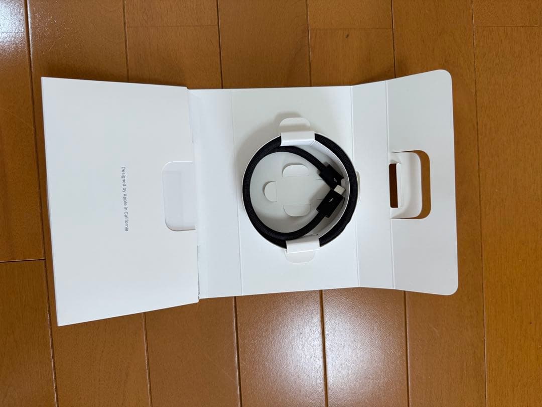 Apple studio display 標準ガラス 傾きを調整できるスタンド