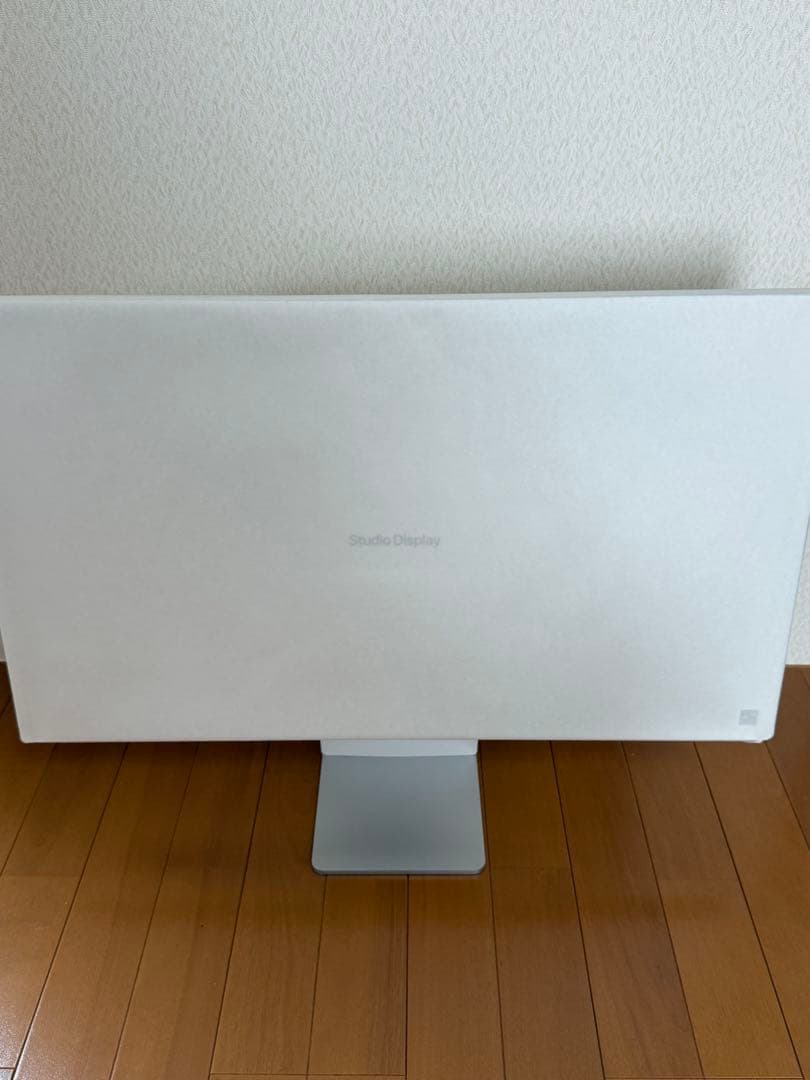 Apple studio display 標準ガラス 傾きを調整できるスタンド