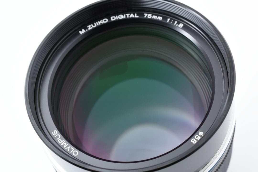 単焦点　OLYMPUS M.ZUIKO DIGITAL ED 75mm F1.8