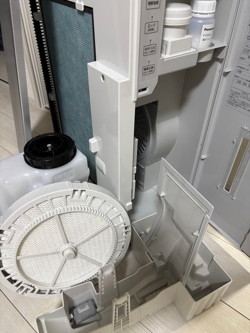 パナソニック空間除菌脱臭機加湿付きジアイーノFMV4300タブレット有り取説付♪