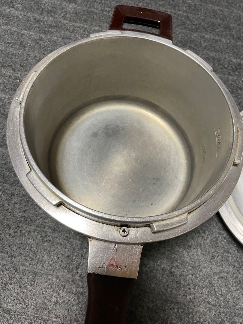 平和アルミ製作所 ヘイワ 圧力鍋 PC-2400 2.4L