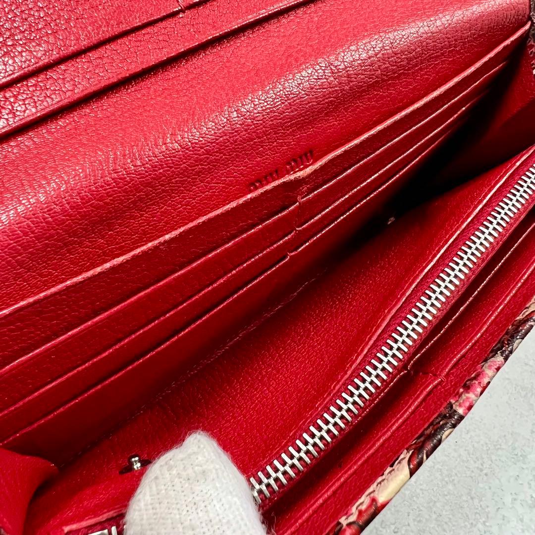 MIUMIU レザー 花柄 レディース 長財布 8239