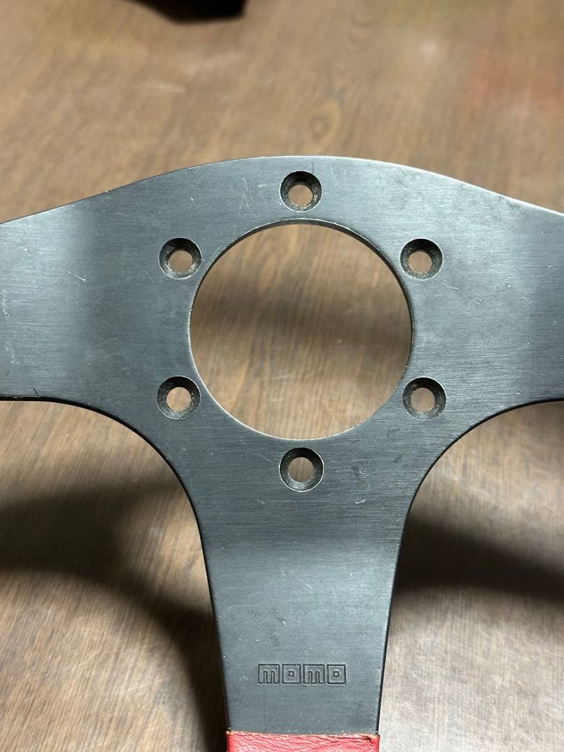 イタリア製　momoモモベネトン　F1TEAM ステアリング　ハンドル