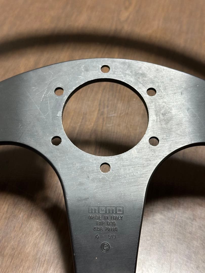 イタリア製　momoモモベネトン　F1TEAM ステアリング　ハンドル