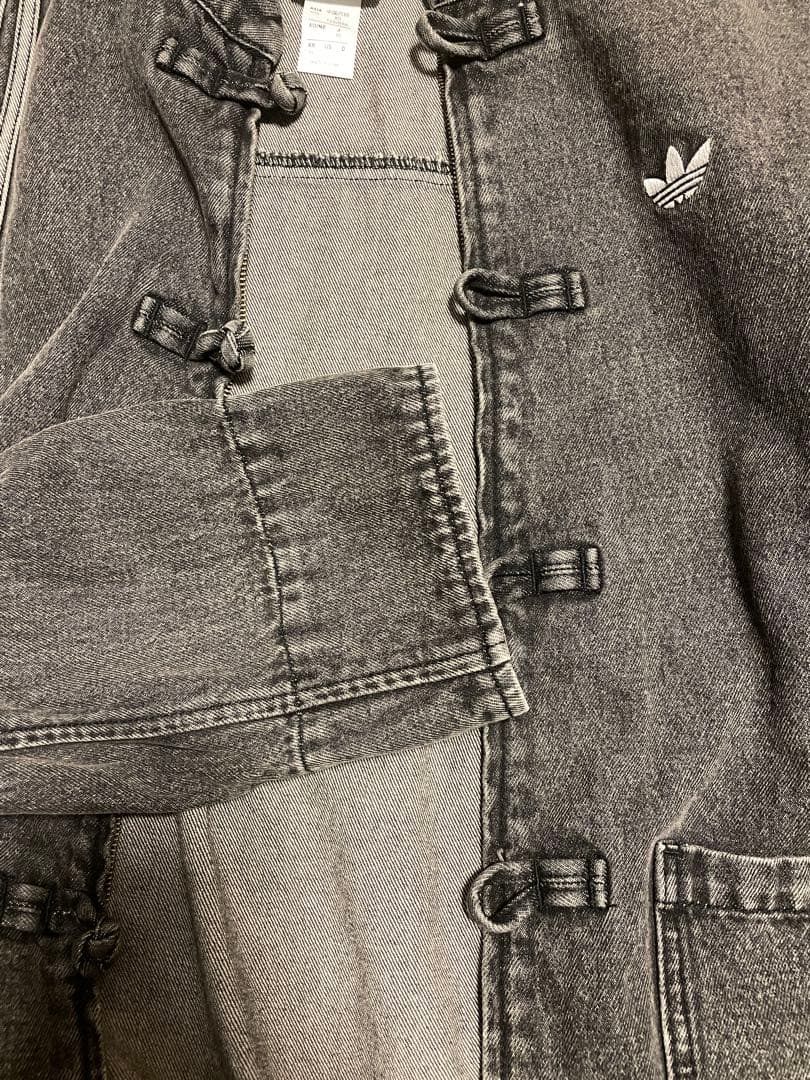 年末限定セール　黒　サイズXS adidas デニムジャケット　チャイナボタン