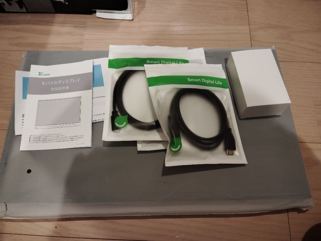 m*様 VICIV 18.5インチ モバイルディスプレイ