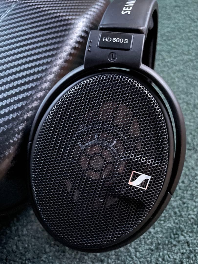 極美品！ゼンハイザーHD660S ヘッドホン有線オープン型　カーボンケース付き