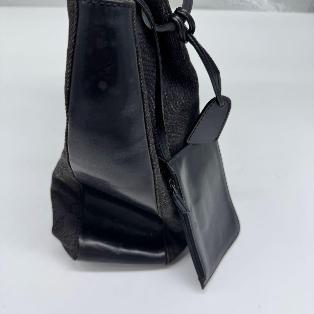 【匿名配送】　グッチ　ハンドバッグ　トートバッグ　GG柄　ポーチ付