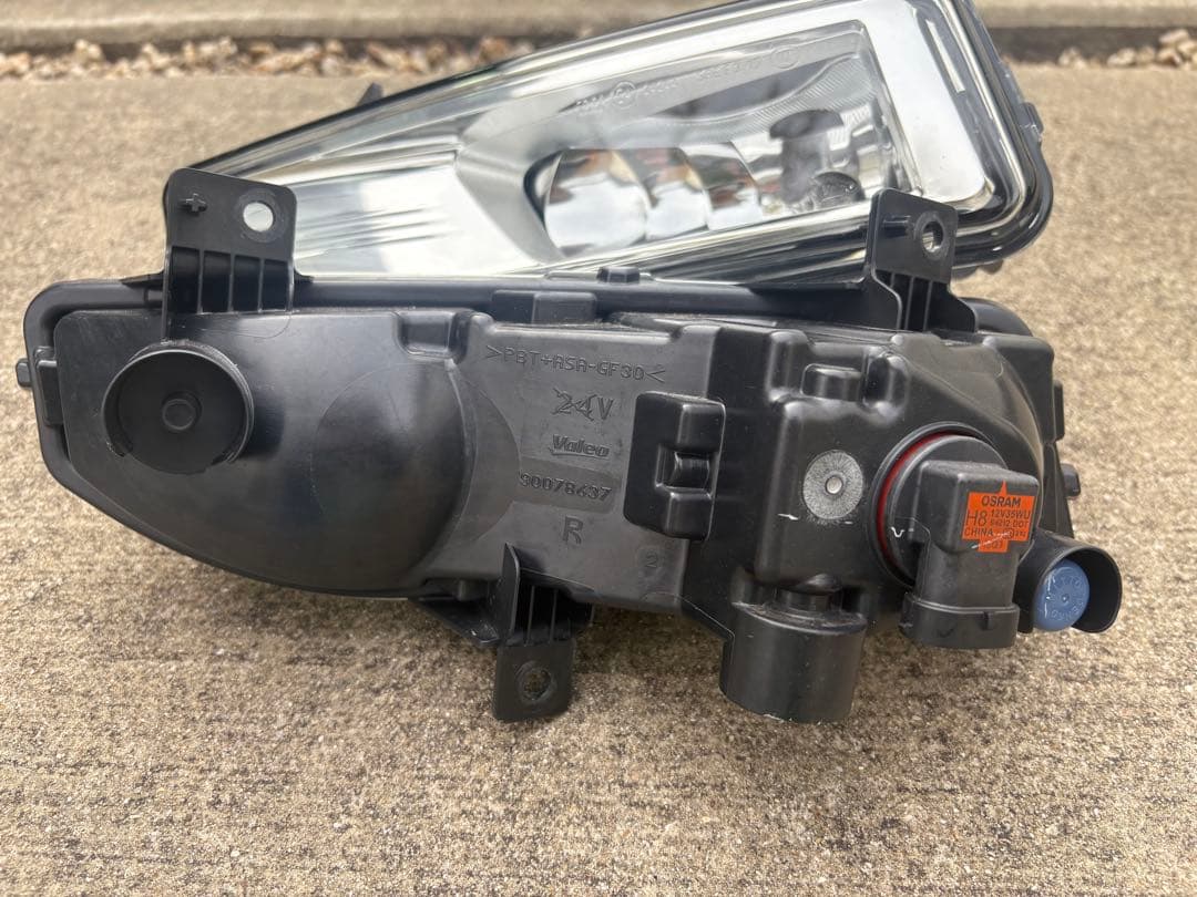 ジャックC27セレナ前期純正フォグランプ2個セット