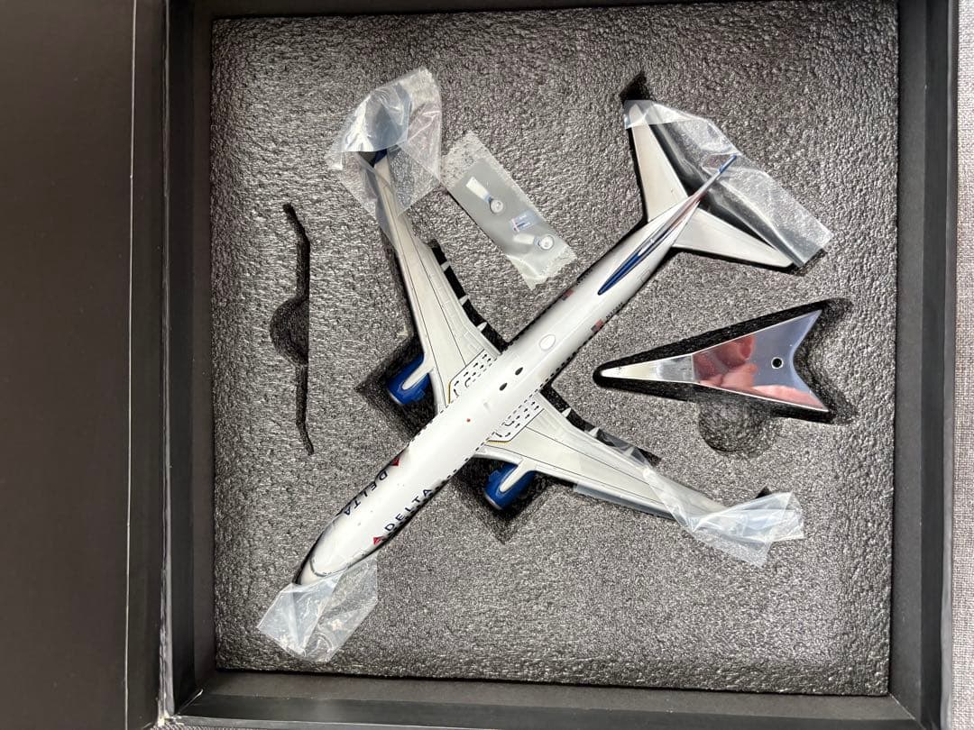 1/200 Gemini 200 DELTA / デルタ航空 B737-800