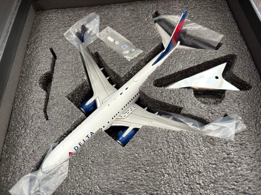 1/200 Gemini 200 DELTA / デルタ航空 B737-800