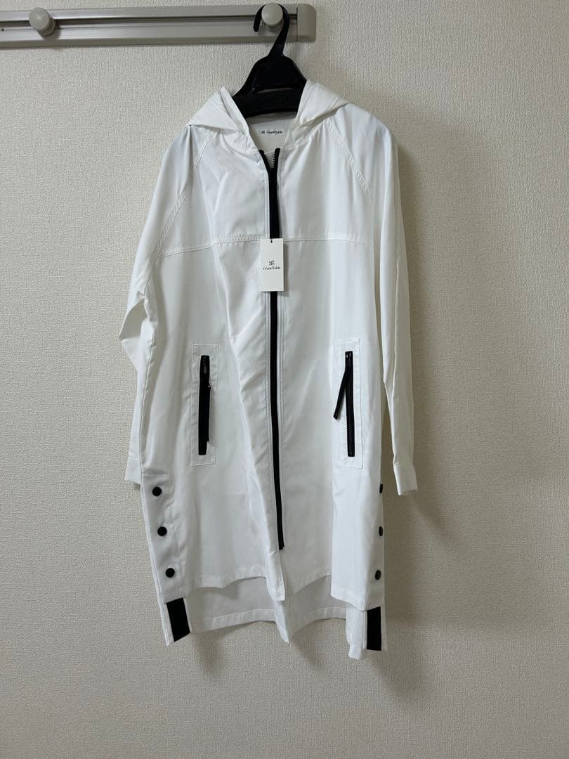 GrandTable ホワイト パーカー サイズ38 ヤマダヤ　新品未使用品