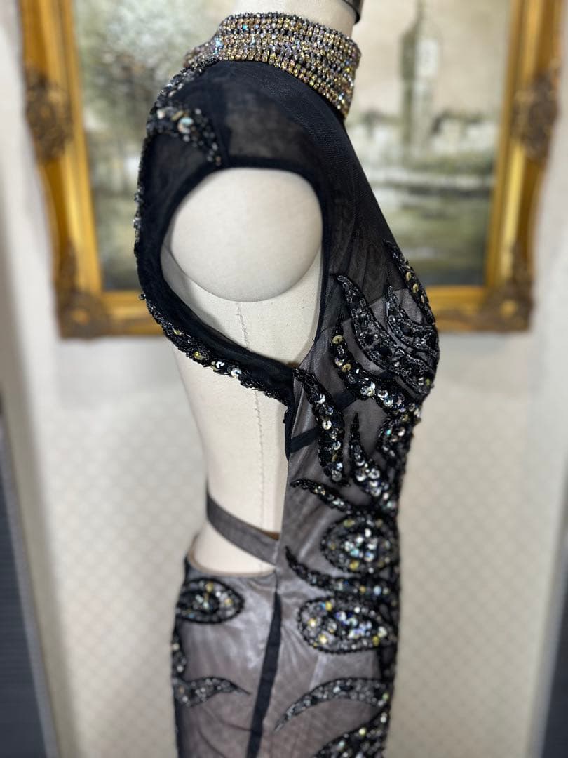 JAVANI☆エレガントなブラックビーズ刺繍ドレス