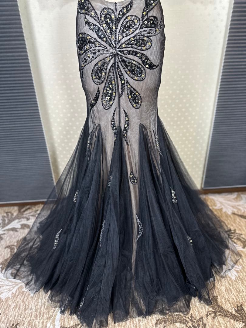 JAVANI☆エレガントなブラックビーズ刺繍ドレス