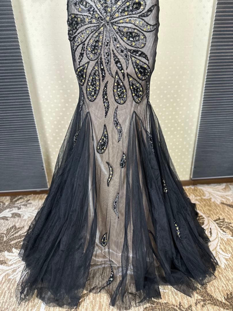 JAVANI☆エレガントなブラックビーズ刺繍ドレス