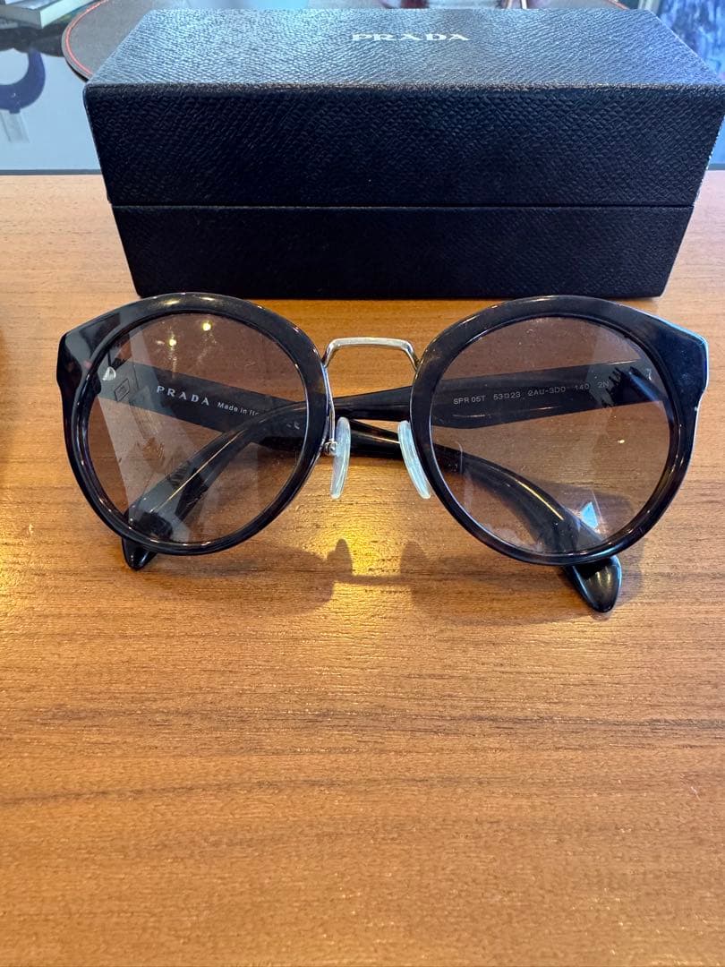 b*h様 【美品】PRADA プラダ サングラス