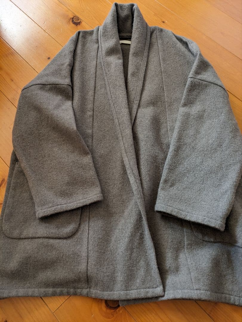 2025年aw evam evaショートローブМ　31,900円