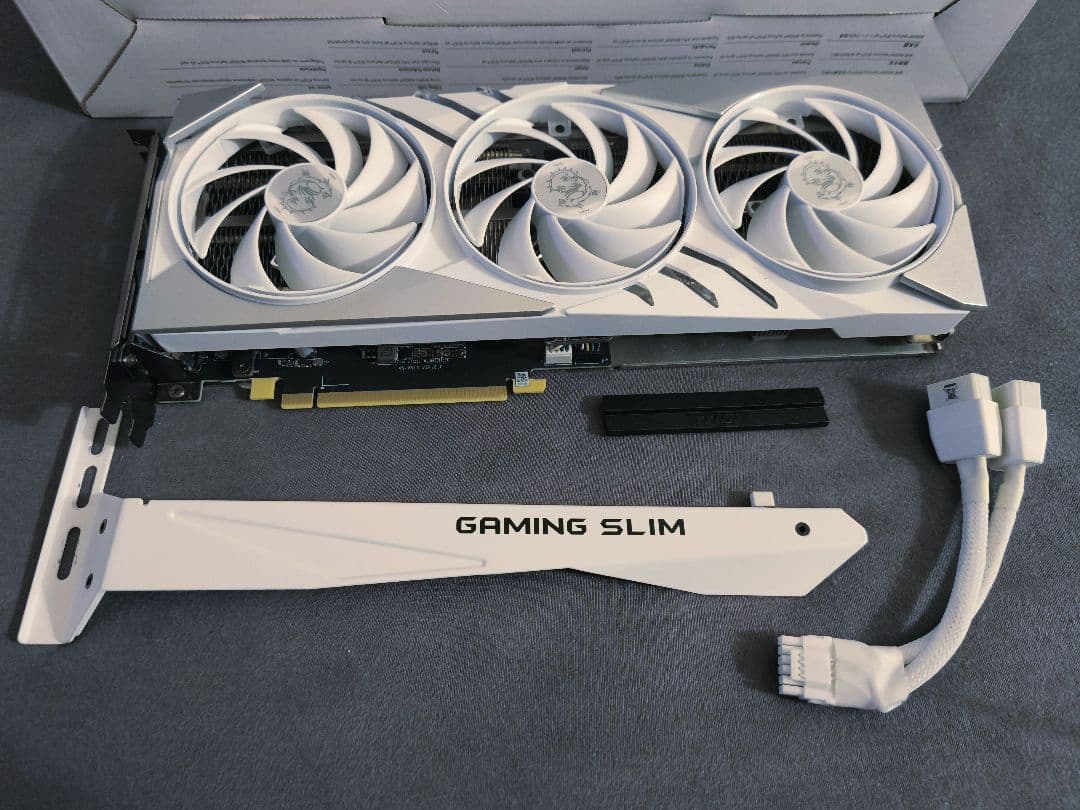 MSI GeForce RTX 4070 Gaming Slim ホワイト