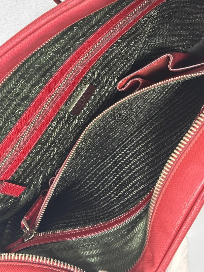 bori PRADA サフィアーノレザー バッグ レッド　ブリーフケース